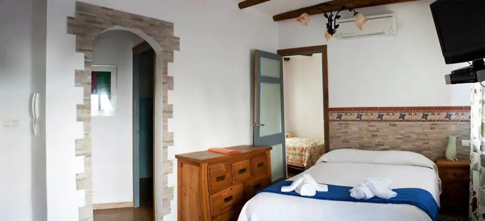Posada Alpujarra Sol 奥尔希瓦 招待所